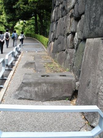 Foundation stone of the inner gate 2 (right side when viewed from inside the masugata)
