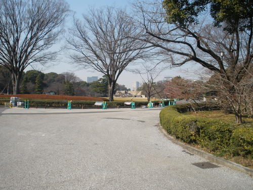 Beyond the Chujaku-mon Gate lies the former Honmaru site