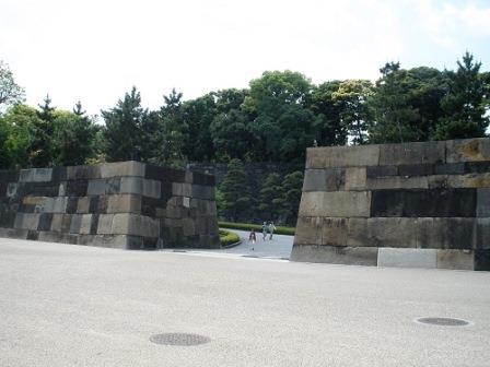 The remains of the inner gate seen from a closer view