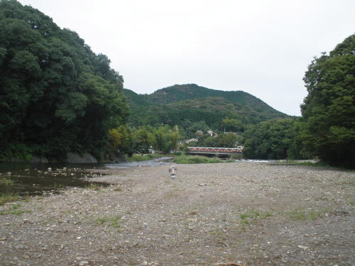 The Koma Rever and its riverbank (Shikadai Bridge can be seen in the center)